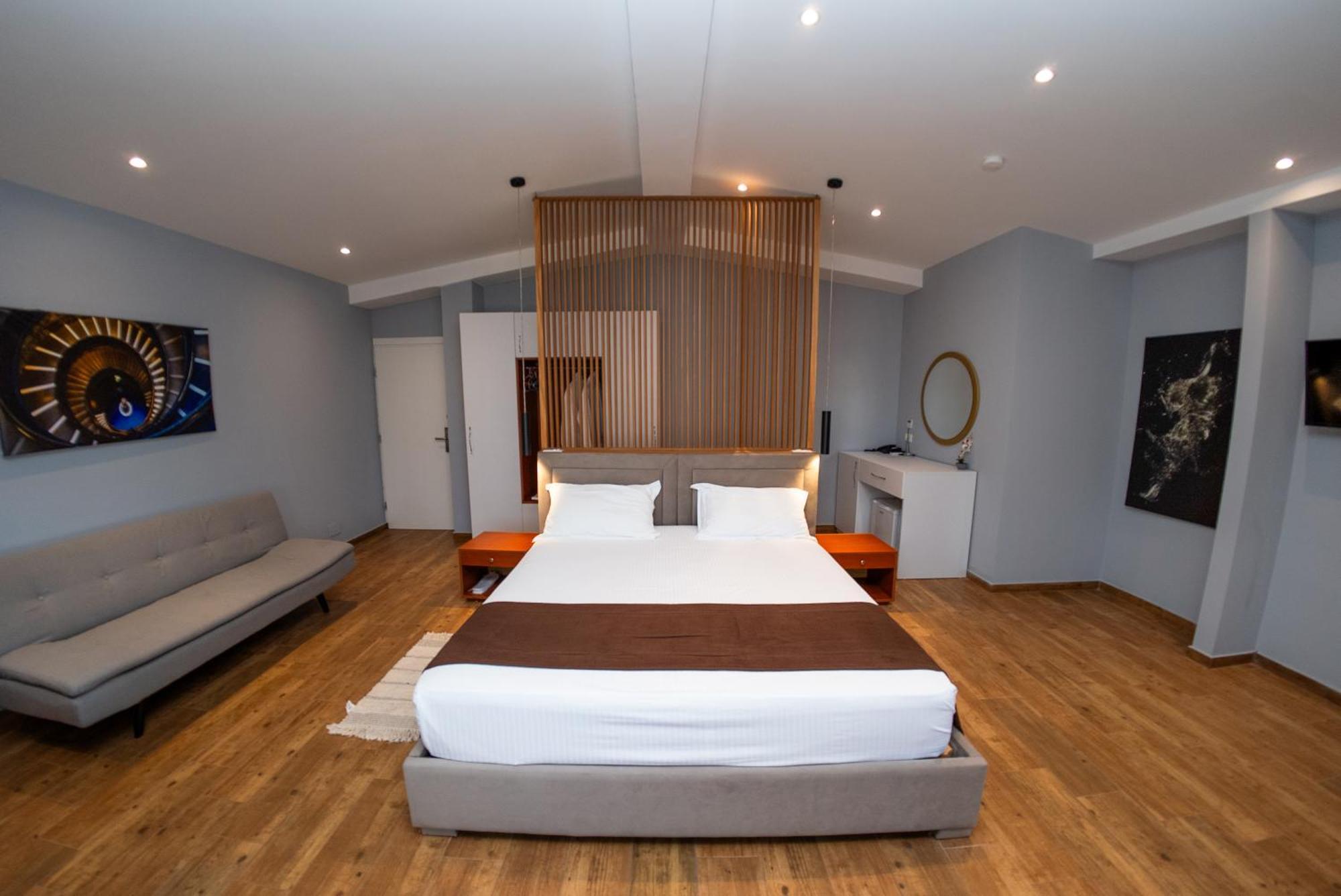 Olivar Hotel Tirana Selitë e Vogël Esterno foto