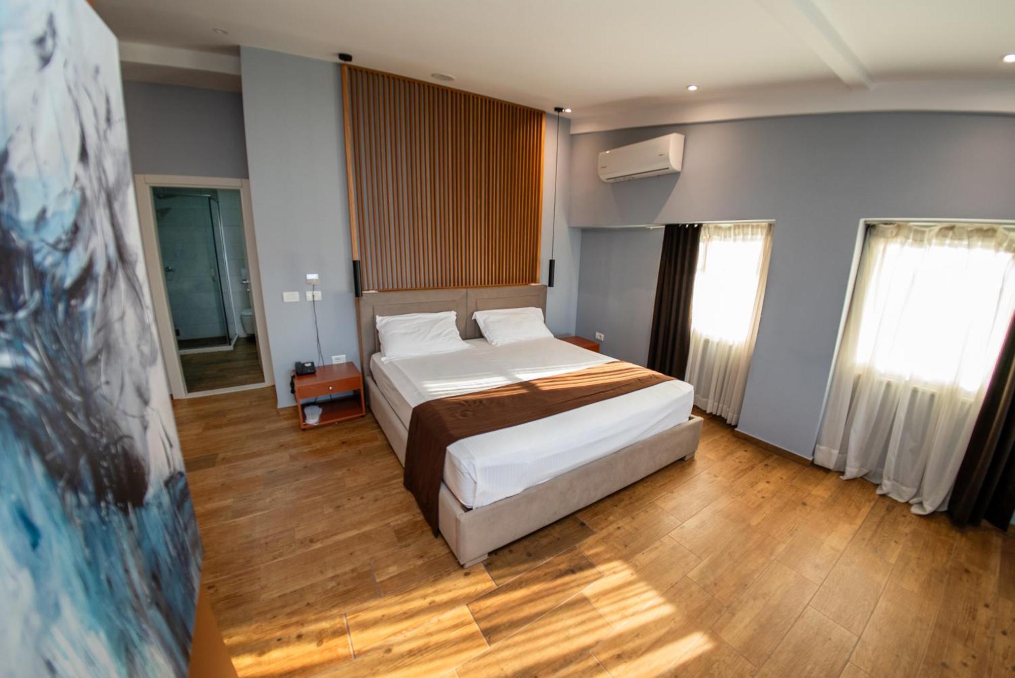Olivar Hotel Tirana Selitë e Vogël Esterno foto