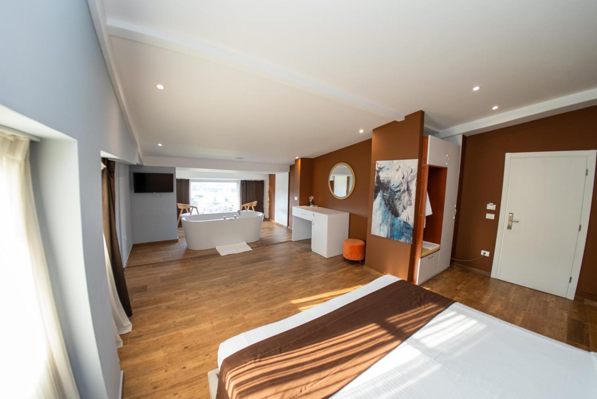Olivar Hotel Tirana Selitë e Vogël Esterno foto