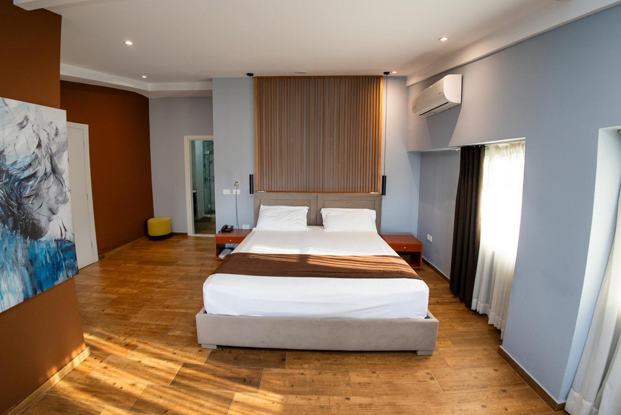 Olivar Hotel Tirana Selitë e Vogël Esterno foto