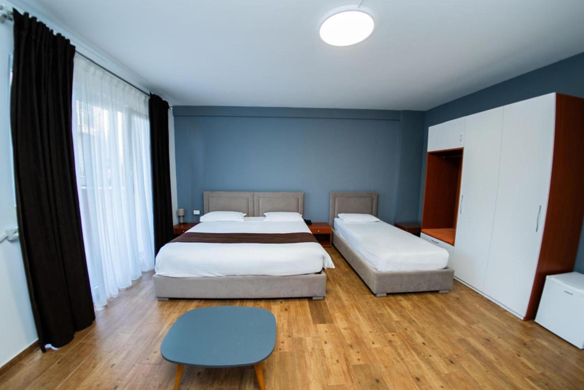 Olivar Hotel Tirana Selitë e Vogël Esterno foto