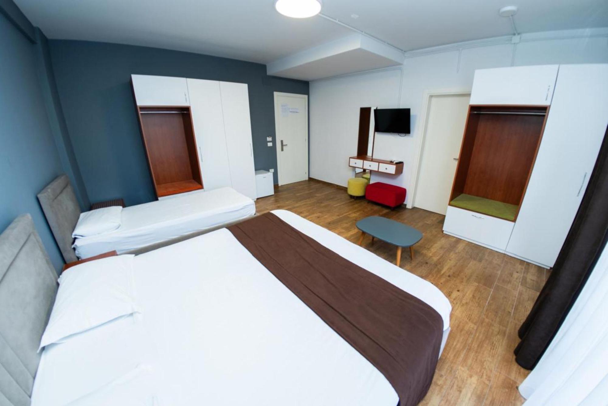 Olivar Hotel Tirana Selitë e Vogël Esterno foto