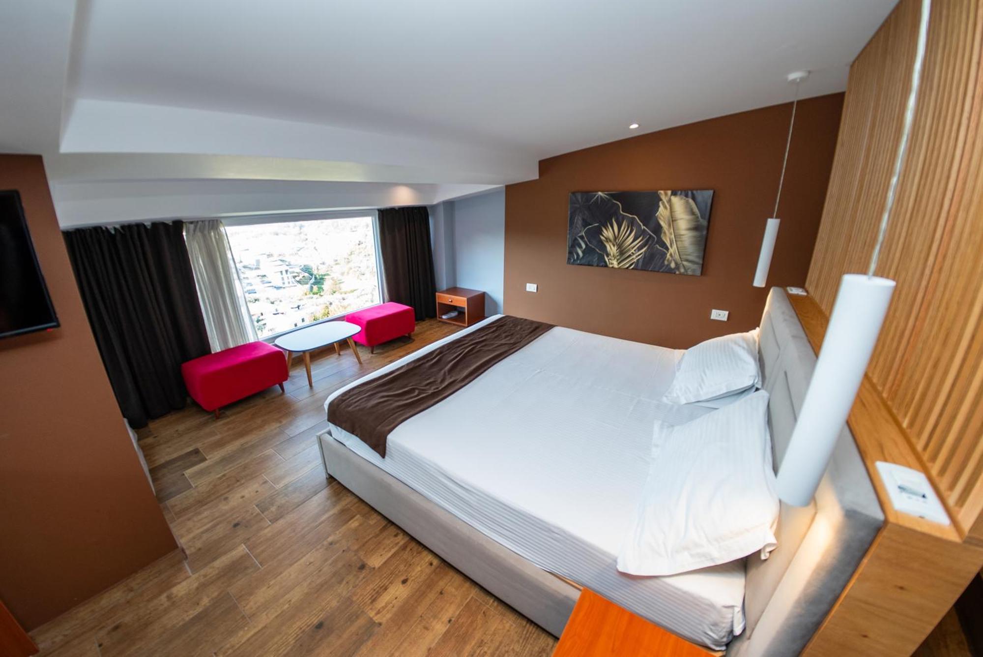 Olivar Hotel Tirana Selitë e Vogël Esterno foto