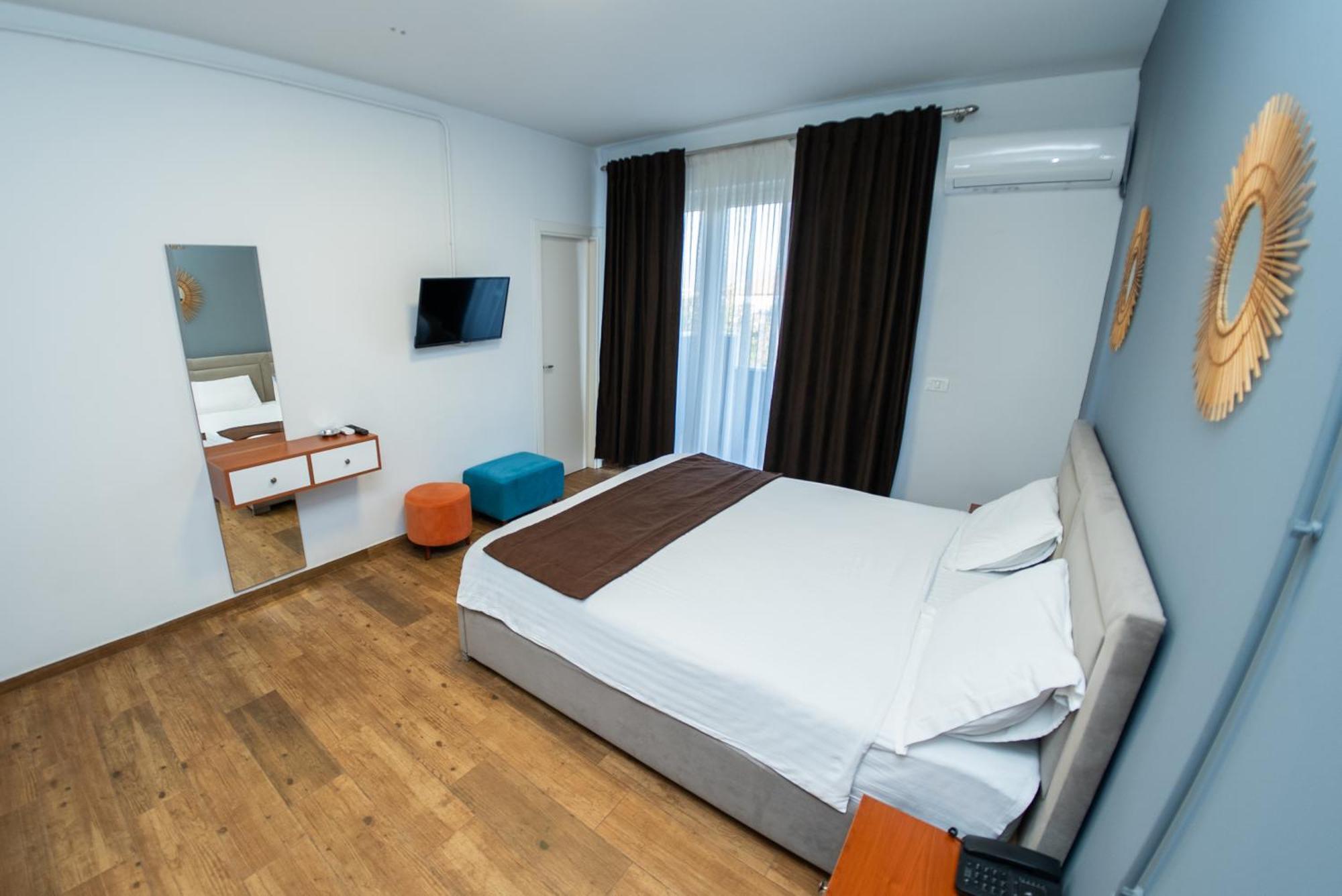 Olivar Hotel Tirana Selitë e Vogël Esterno foto