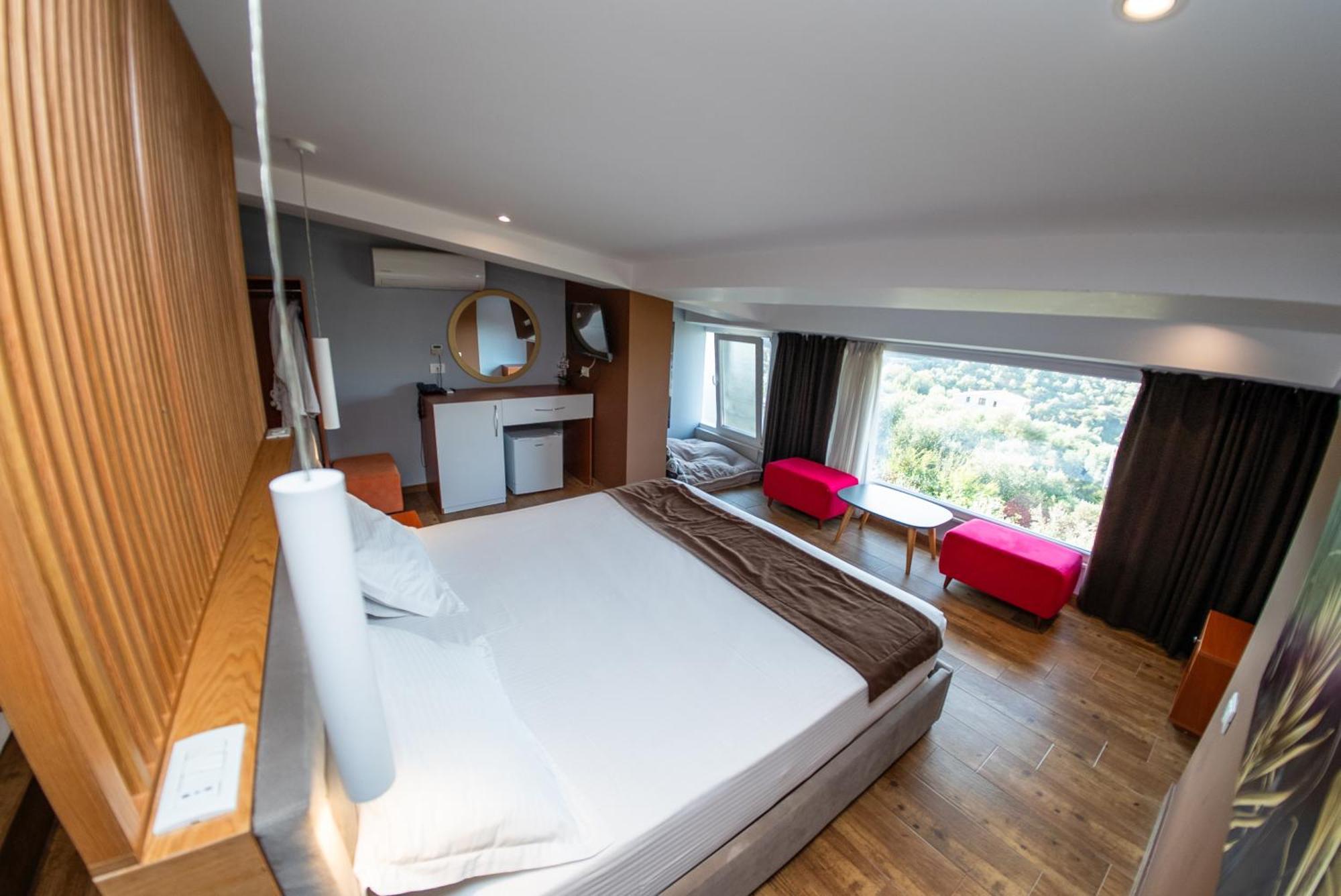 Olivar Hotel Tirana Selitë e Vogël Esterno foto