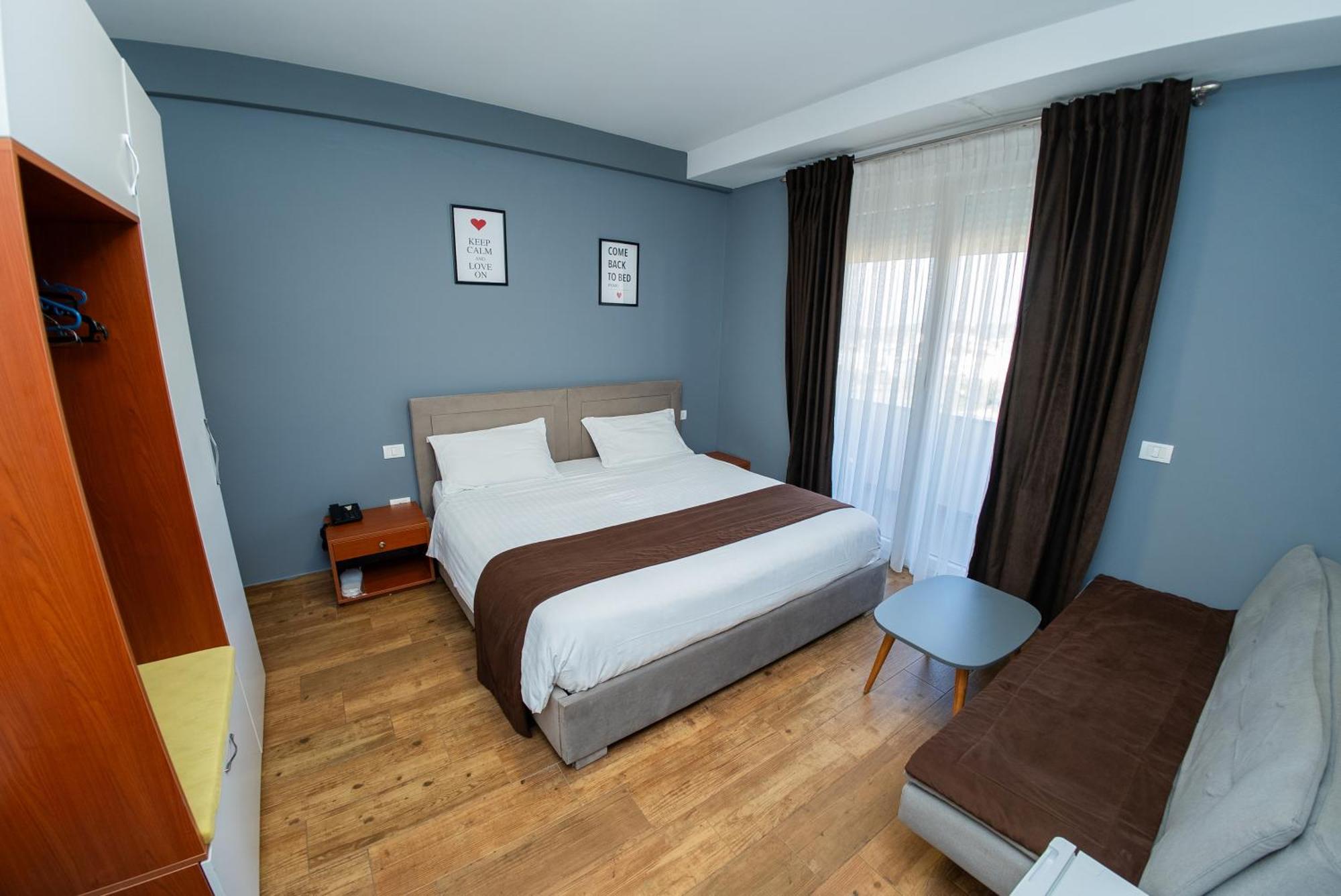 Olivar Hotel Tirana Selitë e Vogël Esterno foto