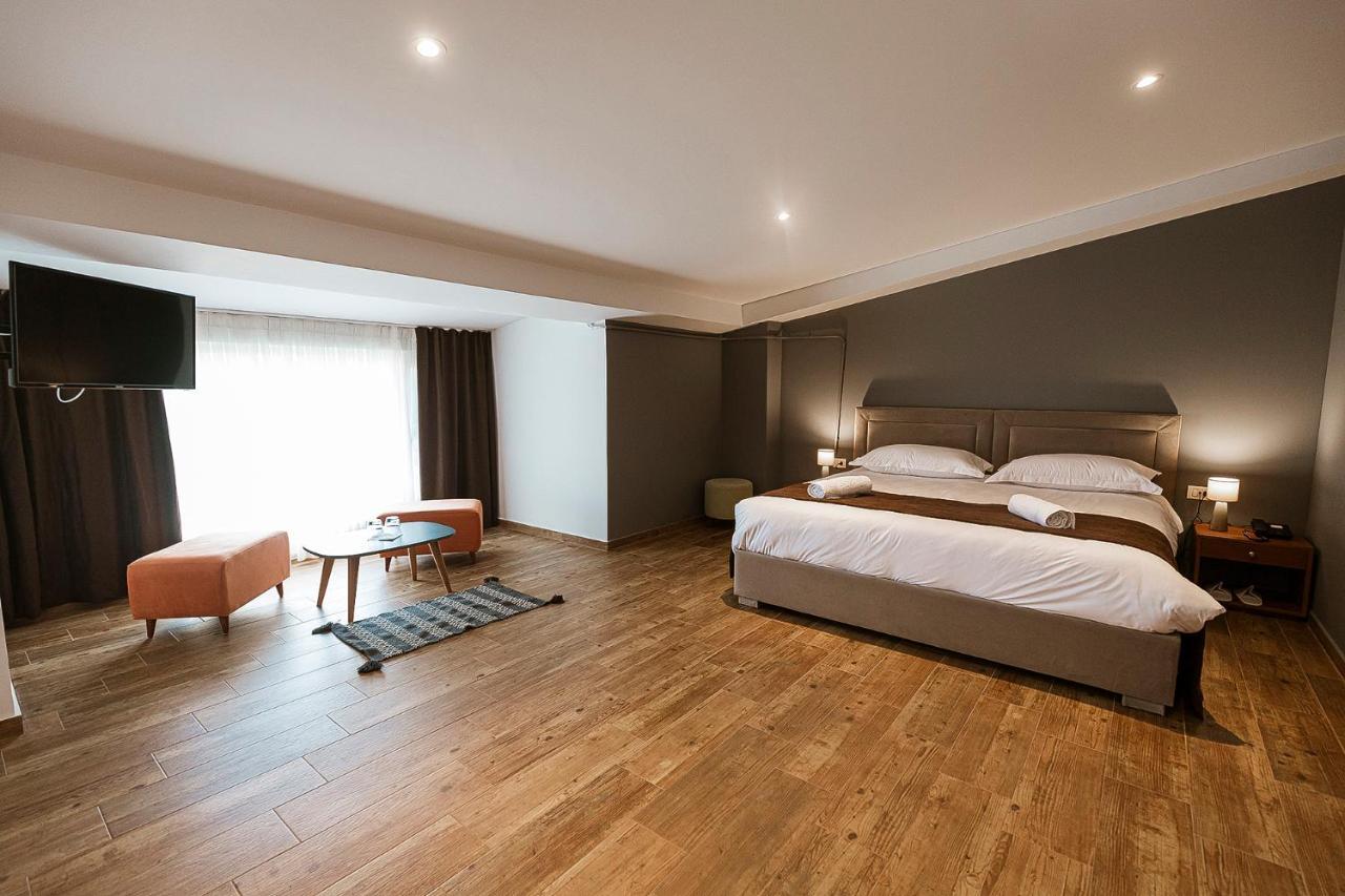 Olivar Hotel Tirana Selitë e Vogël Esterno foto