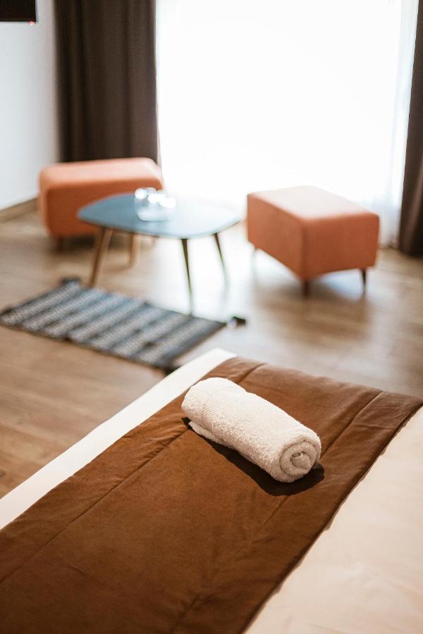 Olivar Hotel Tirana Selitë e Vogël Esterno foto